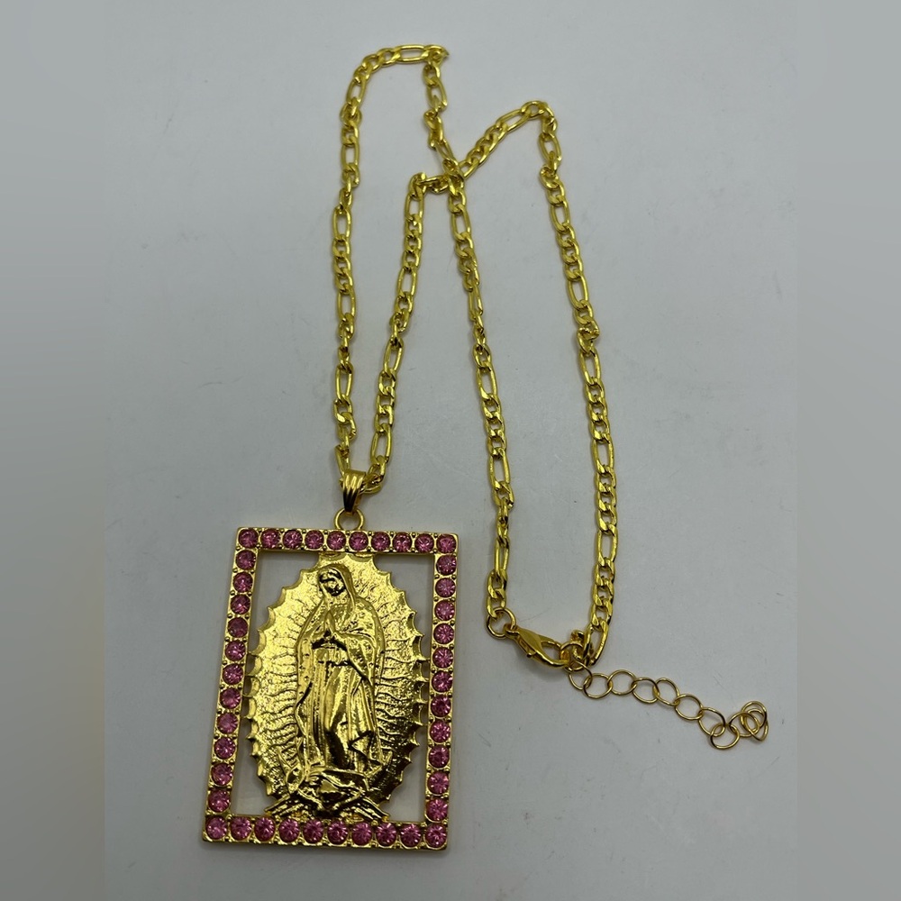 ALLOY Gold and Pink Medallion Necklace - Picture 3 of 3